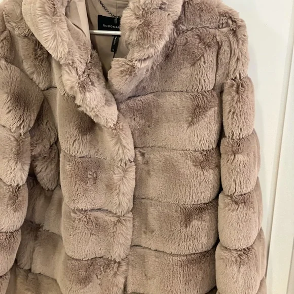 BCBG Felicia Faux Fur Hooded Coat SUPER SOFT Shiny, Caramel, Tan